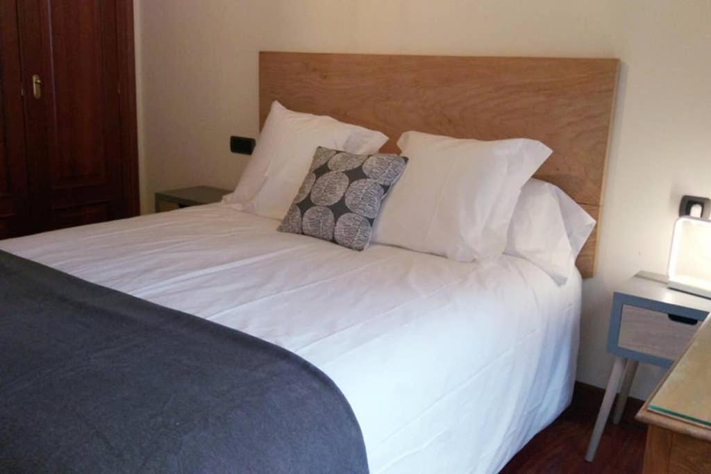 Apartamento Completo Con Parking Privado Y Wifi En San Roque Vigo Exteriör bild