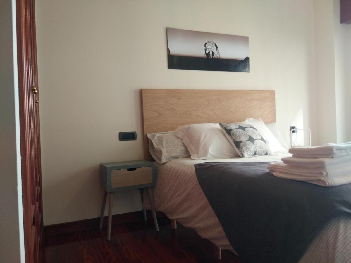 Apartamento Completo Con Parking Privado Y Wifi En San Roque Vigo Exteriör bild